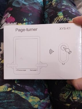 XYS-K1 Wireless Page-Turner Remote - Black